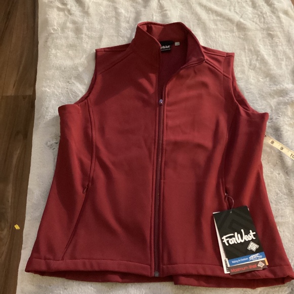 NWT Far West Karat Maximum Shell Vest size L - Picture 1 of 8